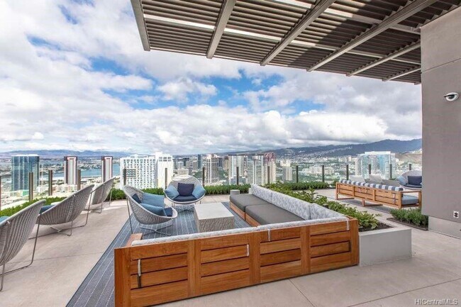 Photo - Aalii High Floor 1 bedrrom, 1 bath, 1 parking