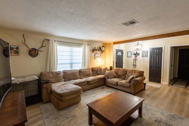 Open living room with ample space. - 604 Avondale Ave