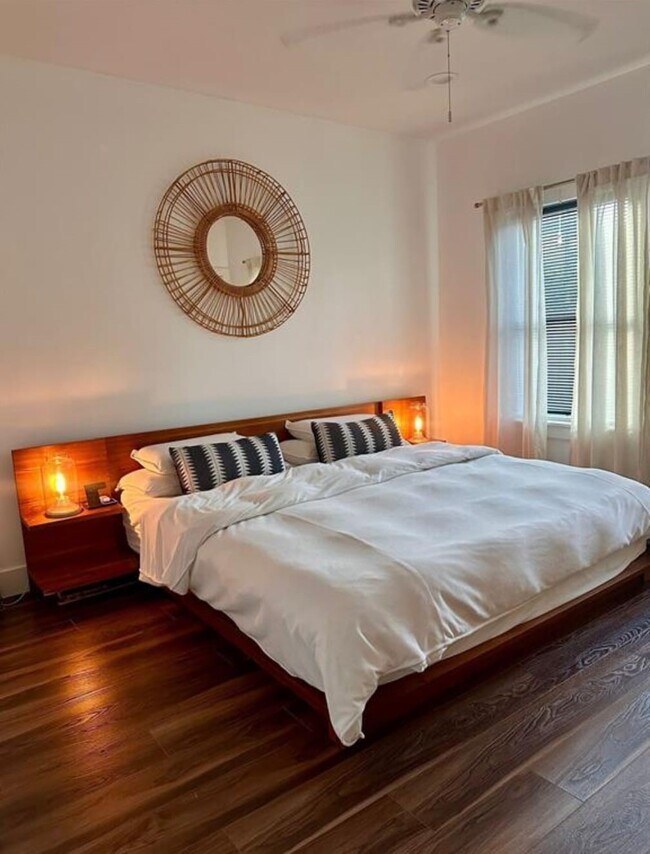 Photo - 407 Winnie St