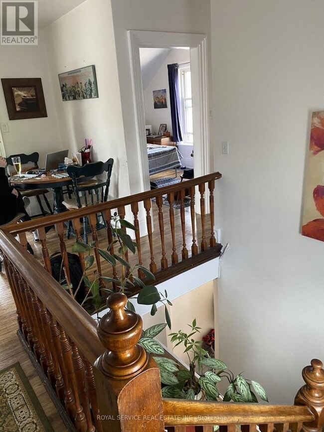 Photo - 105 Havelock St Unit Upper