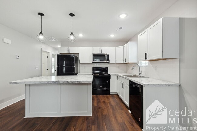 Photo - Upper Level 3 bed 2 bath duplex unit avail...