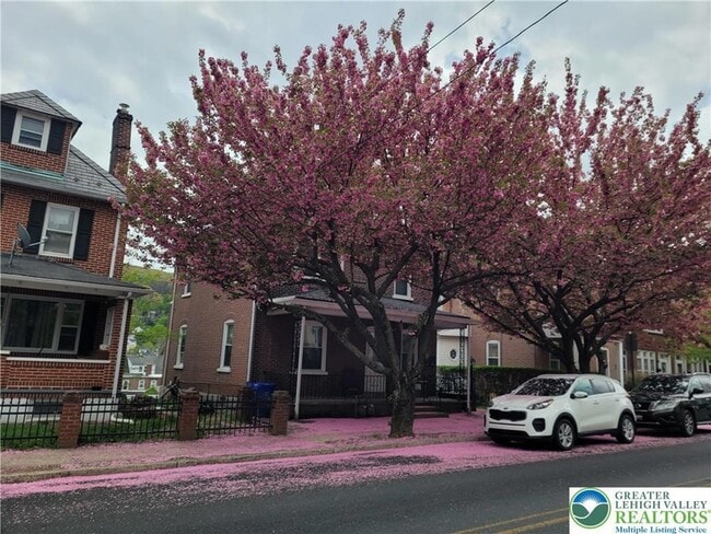 Photo - 1024 Delaware Ave Unit 1st Flr