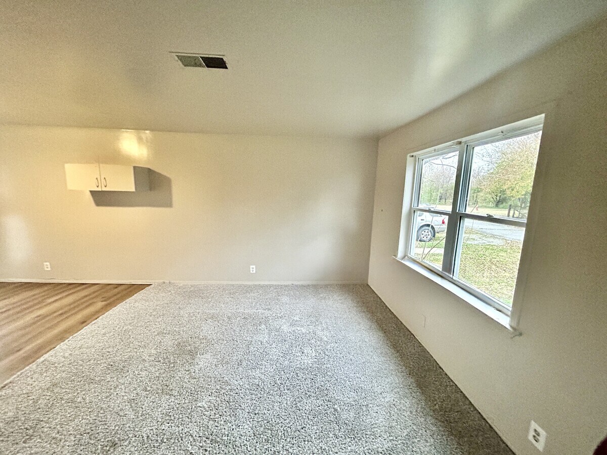 Photo - 604 E Blair St