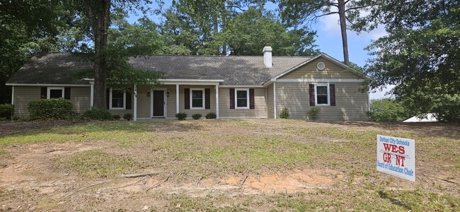 Building Photo - 1117 Appian Way Rental