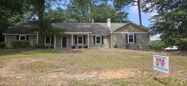 Building Photo - 1117 Appian Way Rental