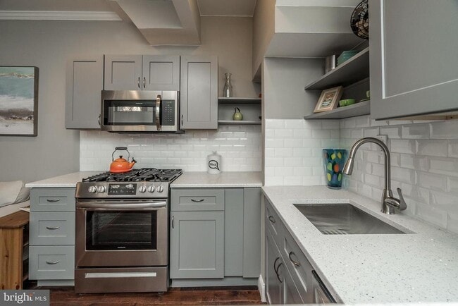 Building Photo - 1241 S 18th St Rental