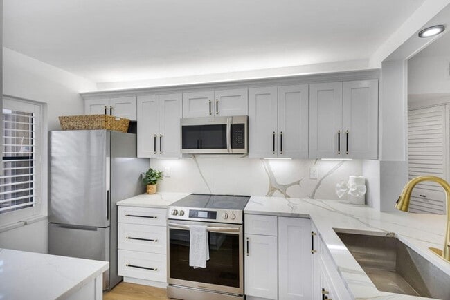 Photo - 12911 Briarlake Dr