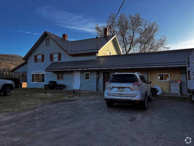 Building Photo - 2267 Grover Rd Rental
