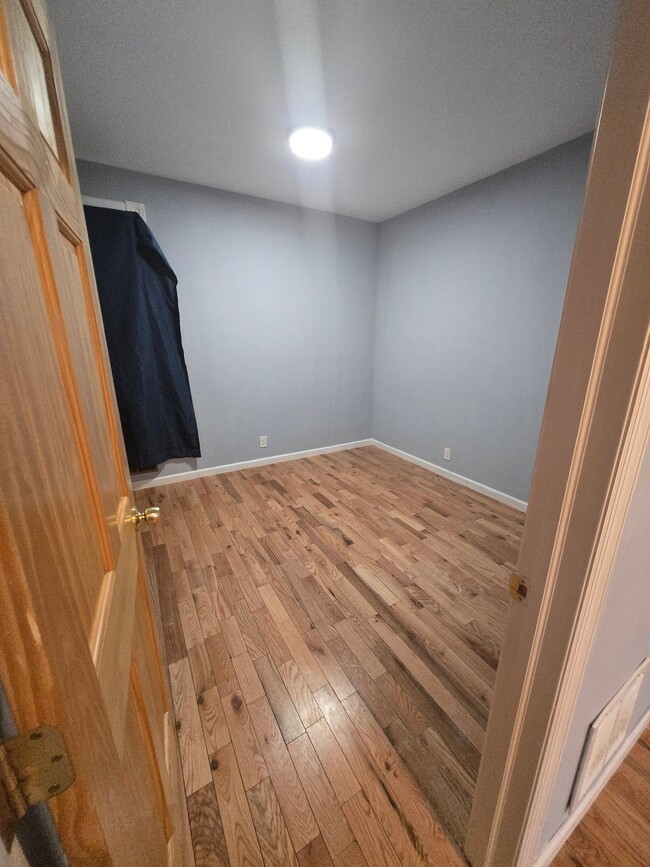 Photo - 1013 Stark St Unit 1st Floor