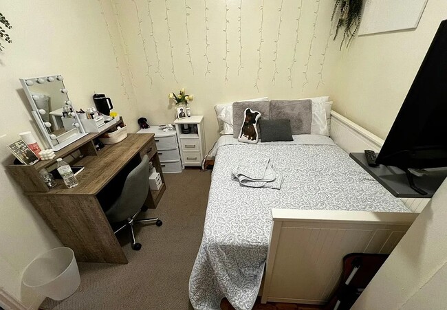 Photo - 1576 Tremont St Unit 2