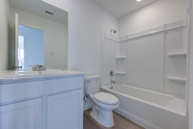 Photo - 285 Douglas Hls Dr