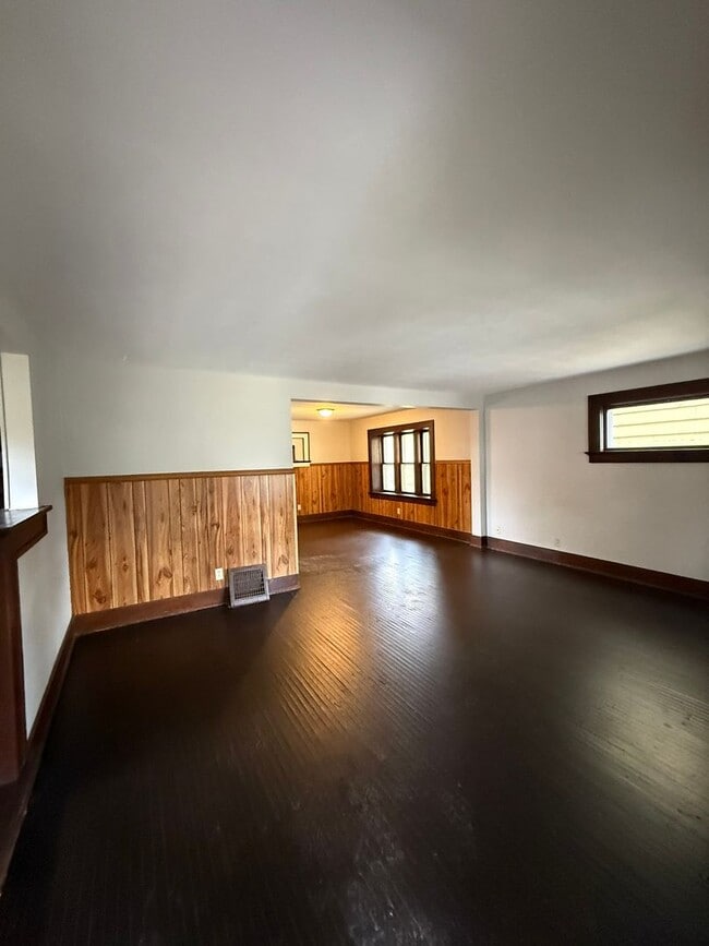 Photo - 3417 Smith St