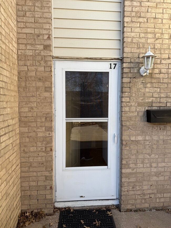 Photo - 17 Florentine Ct