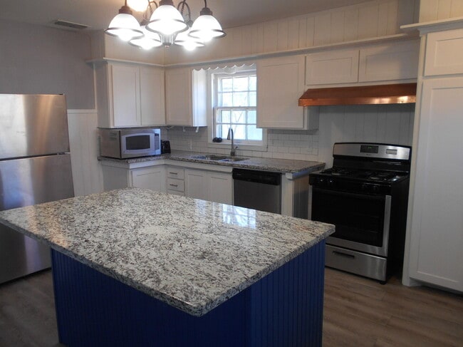 Photo - 2614 31st St