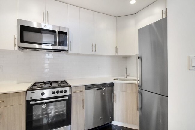 Photo - 212 West 20th Street