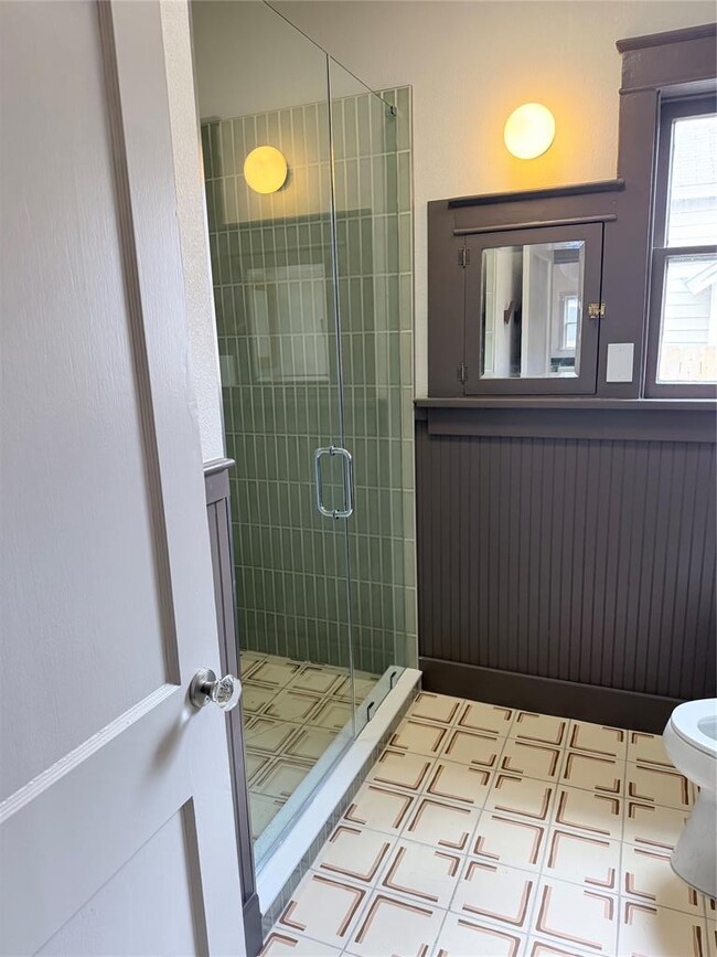 Photo - 1914 W Magnolia Ave