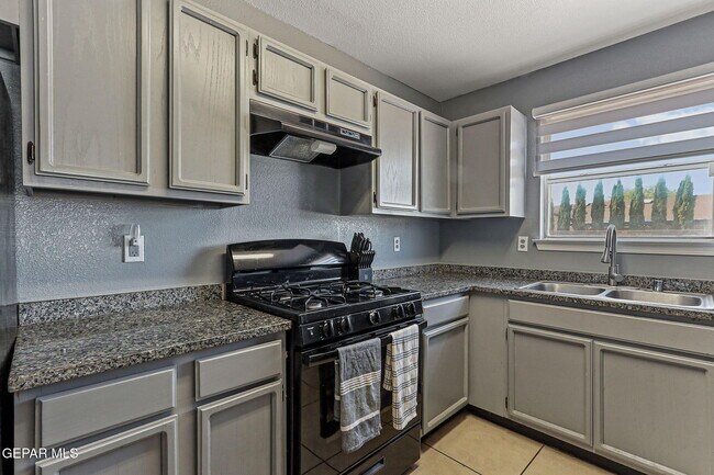 Photo - 12340 Tierra Humeda Dr