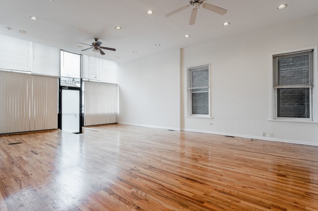 Photo - 2452 N Southport Ave Unit 1F