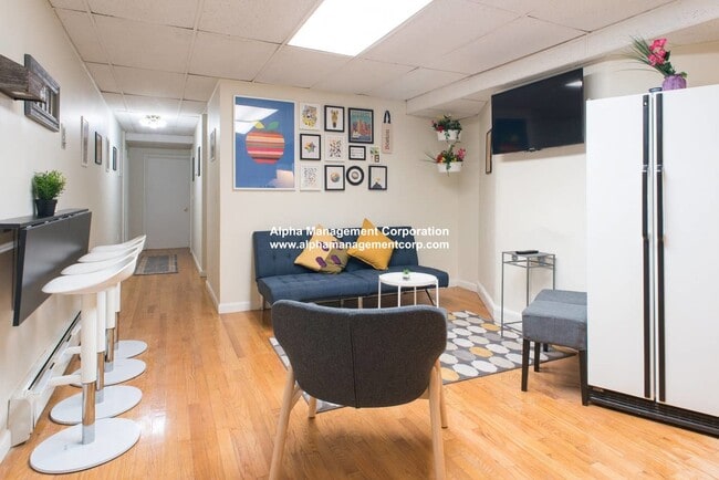 Photo - 43 Bay State Rd Unit B