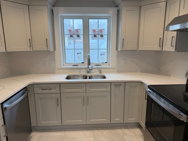 Kitchen - 18 S Main St Unit 2F