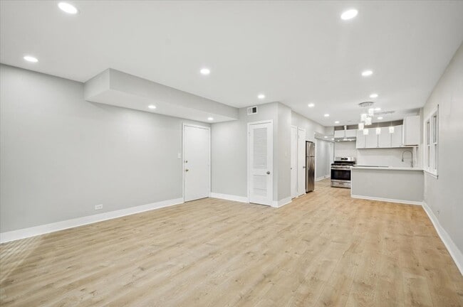 Photo - 2623 W Arthur Ave Unit 1