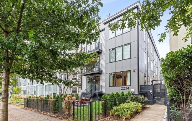 Building Photo - Urban Luxury in U Street Corridor