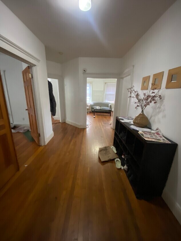 Photo - 187 Winthrop Rd Unit 1