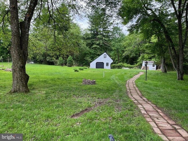 Photo - 2650 Morris Rd