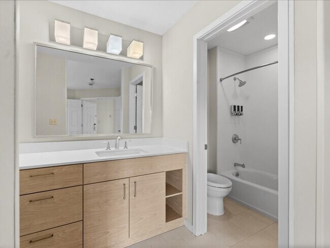 Photo - 1855 Craigshire Dr