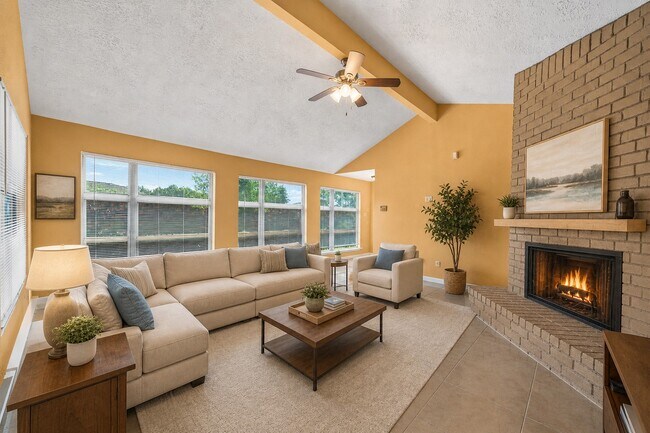 Photo - 13002 Lima Dr