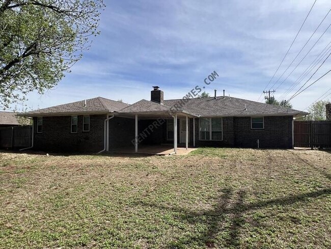 Photo - 2437 NW 112th St