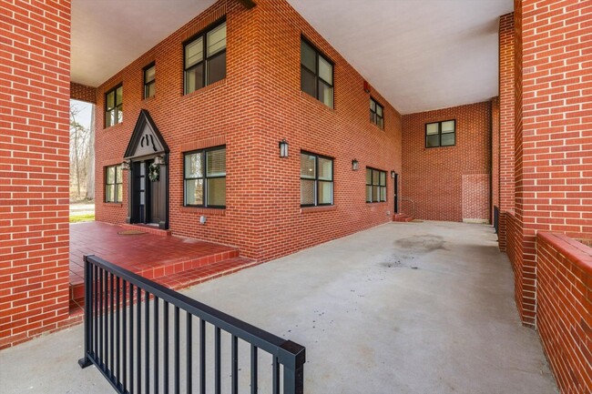 Photo - 2113 W Madison Ave Unidad A