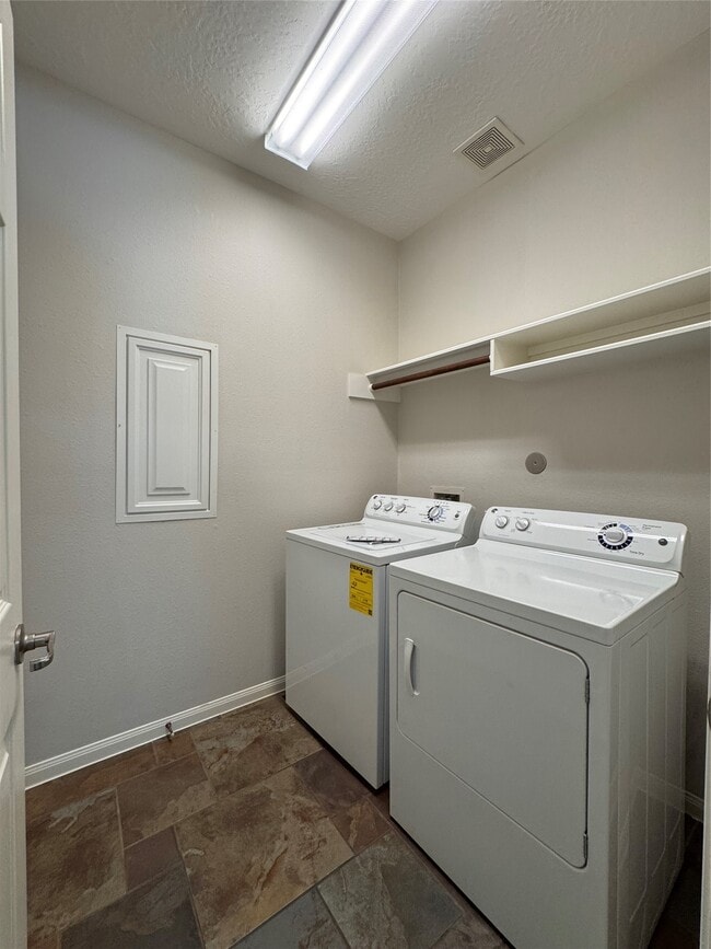 Photo - 137 E Montfair Blvd