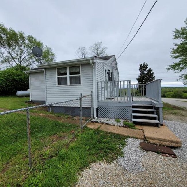 Photo - Single Family House 2BR-1BA - Villa Ridge MO