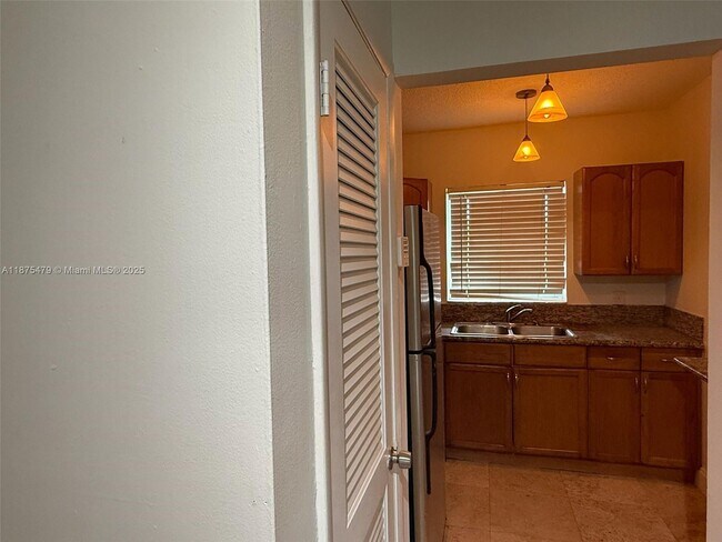 Photo - 1751 Liberty St Unit 7