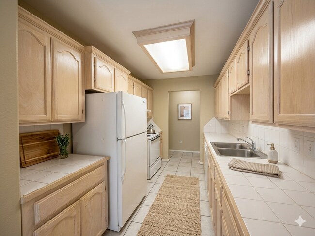 604 S Logan Dr Unit 2