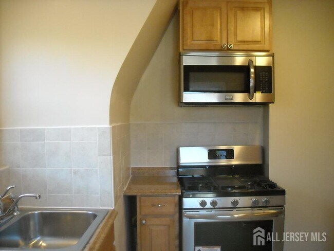 Photo - 301 Penfield Pl