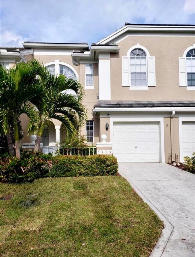 Photo - 5425 Grand Park Pl