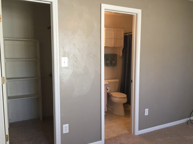 Photo - 4609 Olde Stone Way