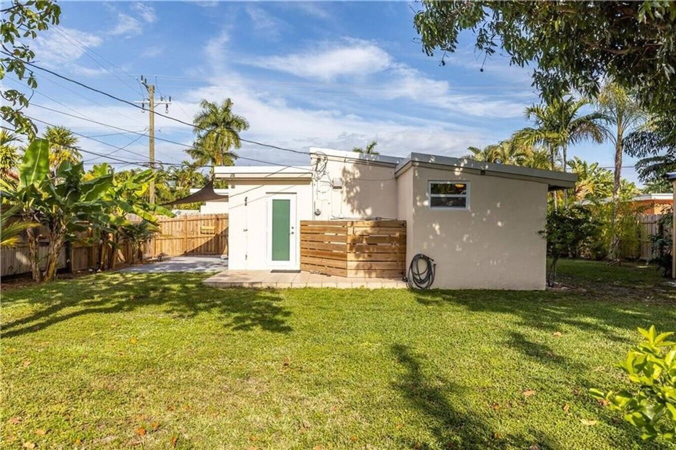 Beautiful home in quiet neighborhood - Beautiful home in quiet neighborhood