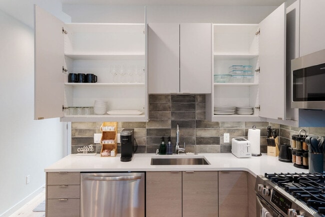 Photo - 4424 Burke Ave N Unidad ID1035993P