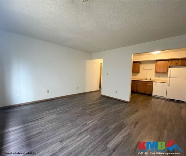 Photo - 418 S Van Buren St