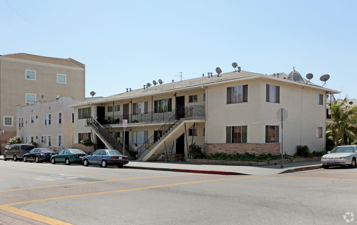 Photo - 2500 Zoe Ave