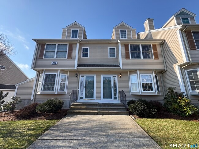 Building Photo - 267 Bridge St Unit 18