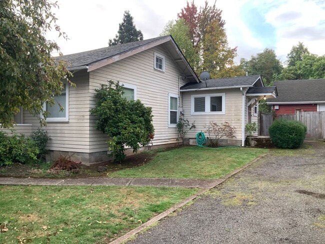 Building Photo - 3056-04 - MSF Properties Unit 906 W 28th Ave