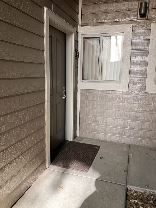 Front Door - 1401 N 4th St Unit 141