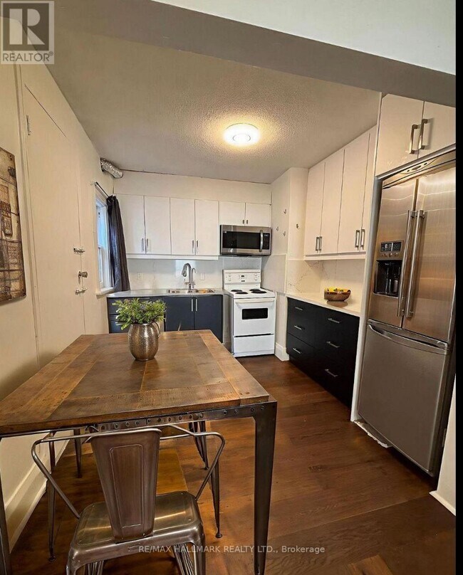 Photo - A - 1616A BLOOR STREET W