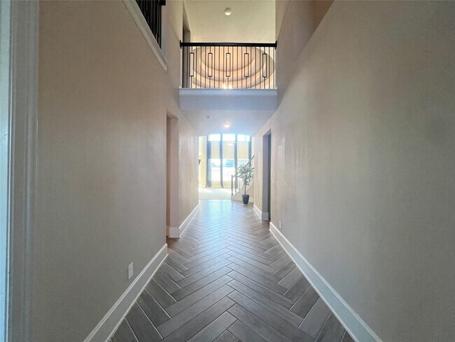 Photo - 15815 Sunlit Falls Dr