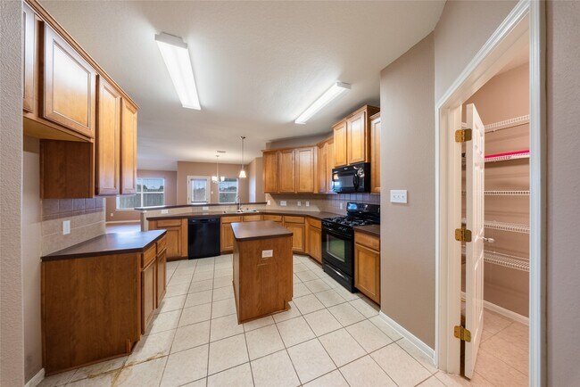 Photo - 6007 Wilcox Point Dr