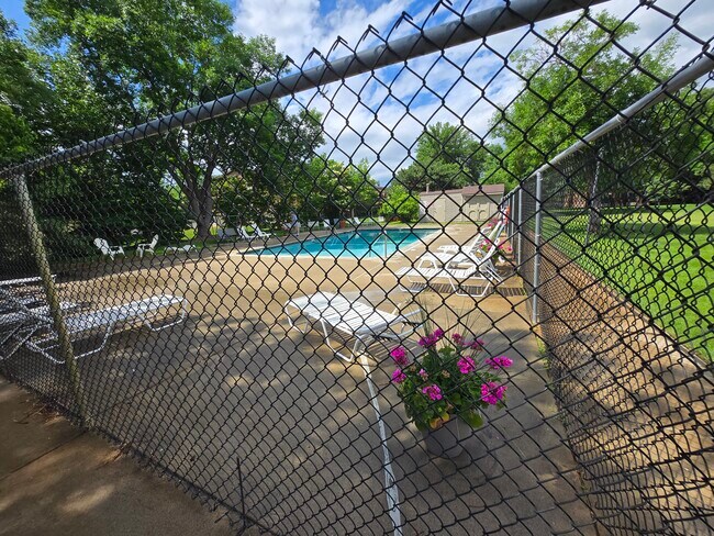 Photo - 7320 York Ave S Unit 207